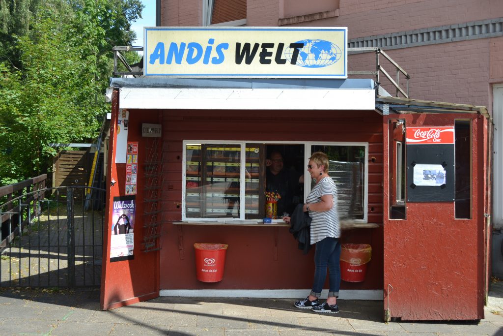 Andis kiosk, Andis Welt, Tradition, Bergedorf-Süd, Traditionskiosk, Feierabendbier, Kultur, Schließung, Bergedorf-Süd, Bergedorf Blog, Heidi vom Lande