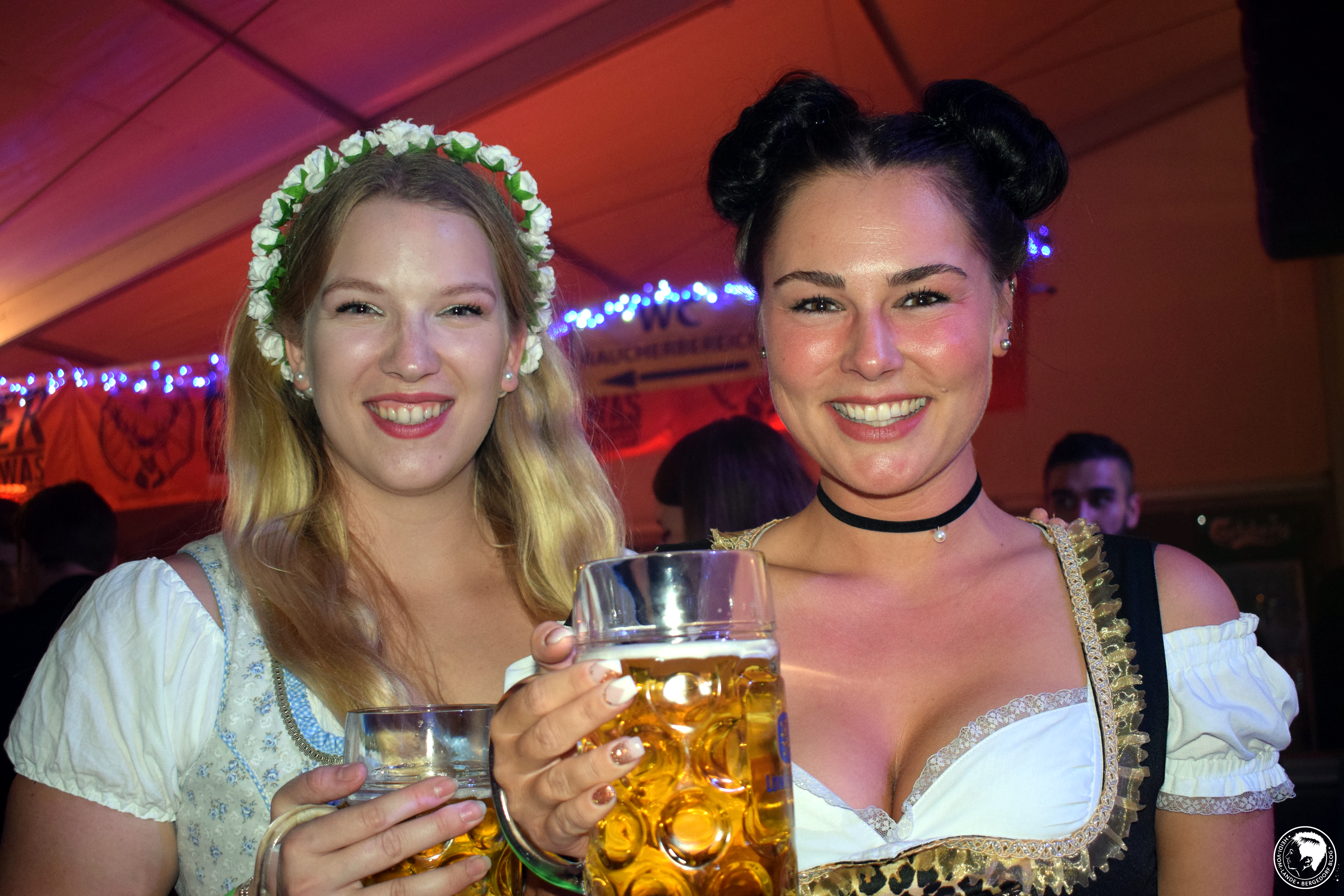 HEIDI VOM LANDE, Bergedorf, Oktoberfest, 2024, Wiesn, Fotoshooting, fesche Madl, Bub, Wiesn-Outfit, Heidi vom Lande, Der Blog aus und für Bergedorf