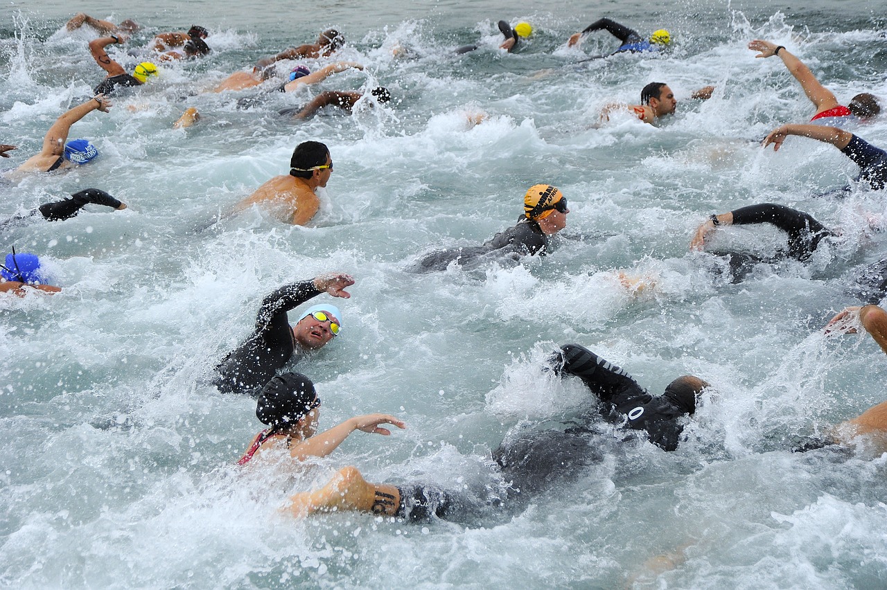 Elbe-Triathlon, Schwimmen, Hamburg-Allermöhe, Bezirk Bergedorf, Olympische Distanz, Wettkampf, Sperrung, Dove Elbe, Vier- und Marschlande