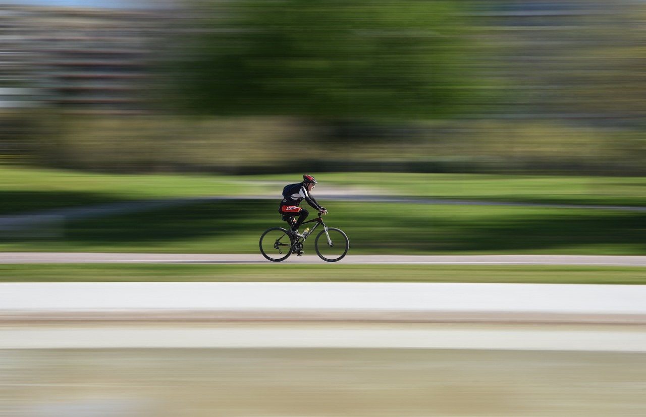 Rennradfahrer, Verletzungen, Auffahrunfall, parkendes Auto, Kirchwerder, Bezirk Bergedorf, Polizei, Bergedorf, Vier- und Marschlande, Hamburg