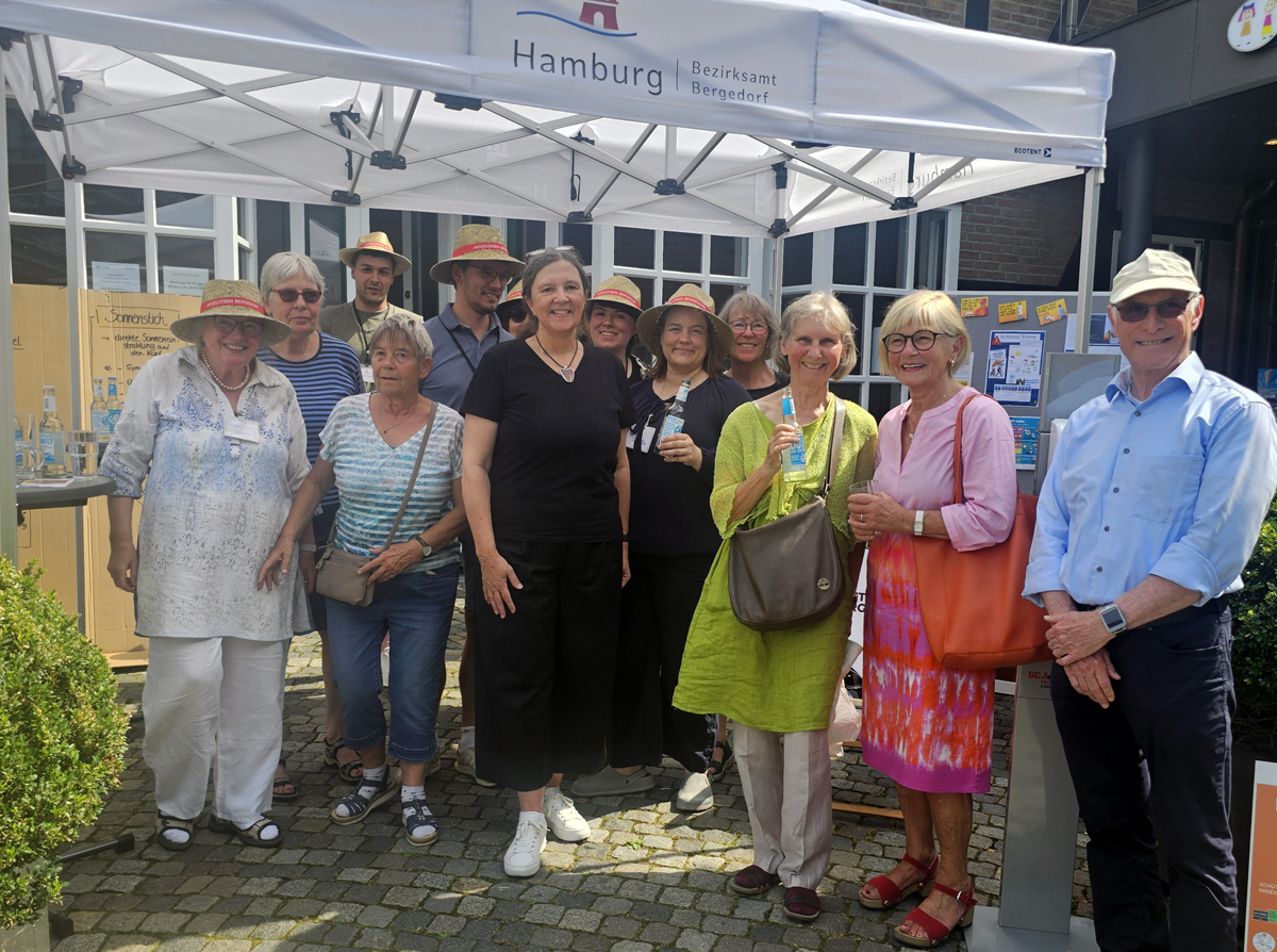 Hitzeschutzkonzept, Pilotprojekt, Hitzeaktionsstand, Bezirksamt Bergedorf, Sommermonate, Sonne, Hitze, Risikogruppe, Hitzelotsen