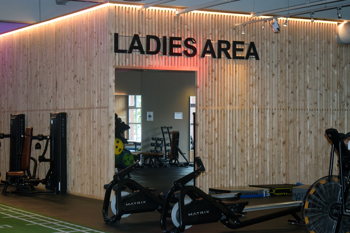 Sports Club, Bergedorf, Fitnessstudio, Boxen, Rückentraining, Functional-, Mobility-, HYREX-, Cardio- und Kraft-Area, Wellness, Sauna, Ladies-Area, Bergedorf, Hamburg