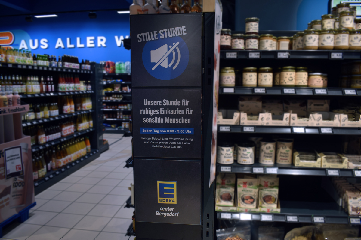 Edeka Center, E center, Marktkauf-Center-Bergedorf, Einkaufserlebnis, Aktion Stille Stunde, Aktion pinke Körbe, Flirtaktion, Dating, Einkaufszentrum, frische Lebensmittel, regionale Spezialitäten, Markenprodukte, Rabattaktionen