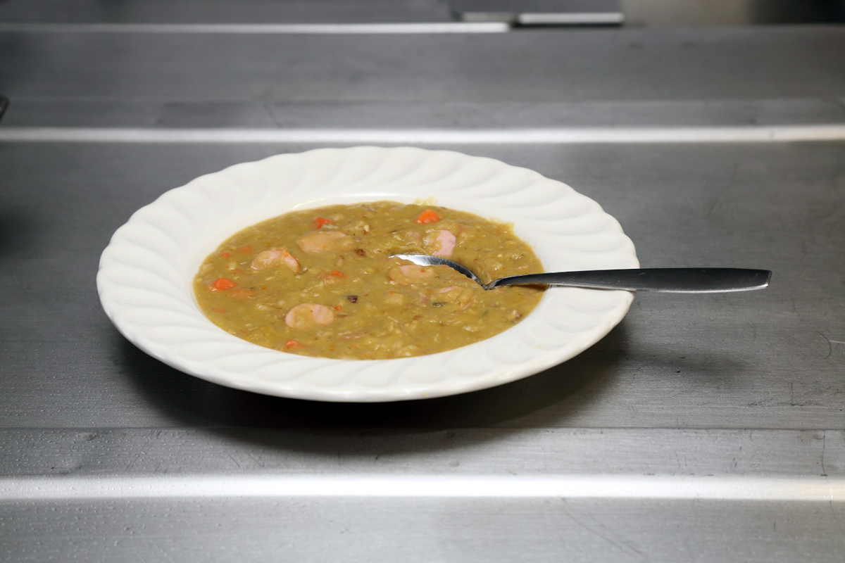 Erbsensuppenausschank, DRK Kreisverband Bergedorf, Aktion, Bahnhofsvorplatz, Treffpunkt