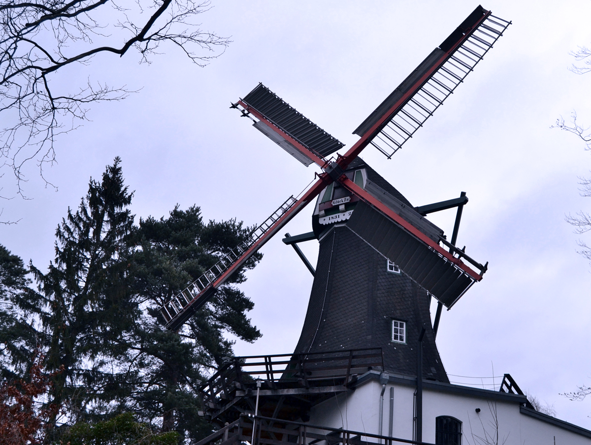 Bergedorfer Mühle, Windmühle, technisches Denkmal, Frühlingsmarkt, Museum, verkaufsoffener Sonntag