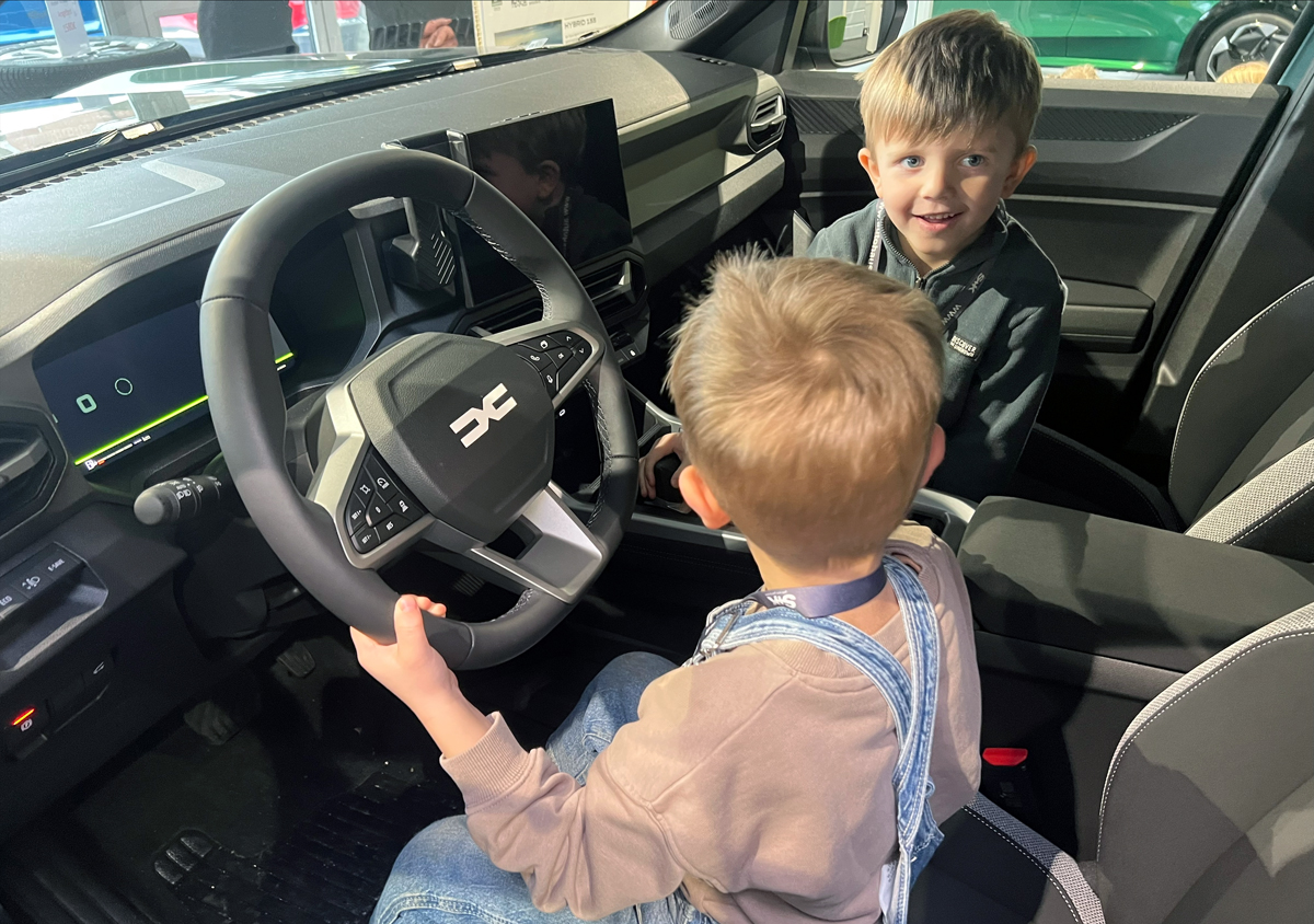 Vorschulkinder, Bergedorf, Handwerker-Tag, Autohaus, Bezirk Bergedorf, spannende Einblicke, Naturkita Klitzeklein