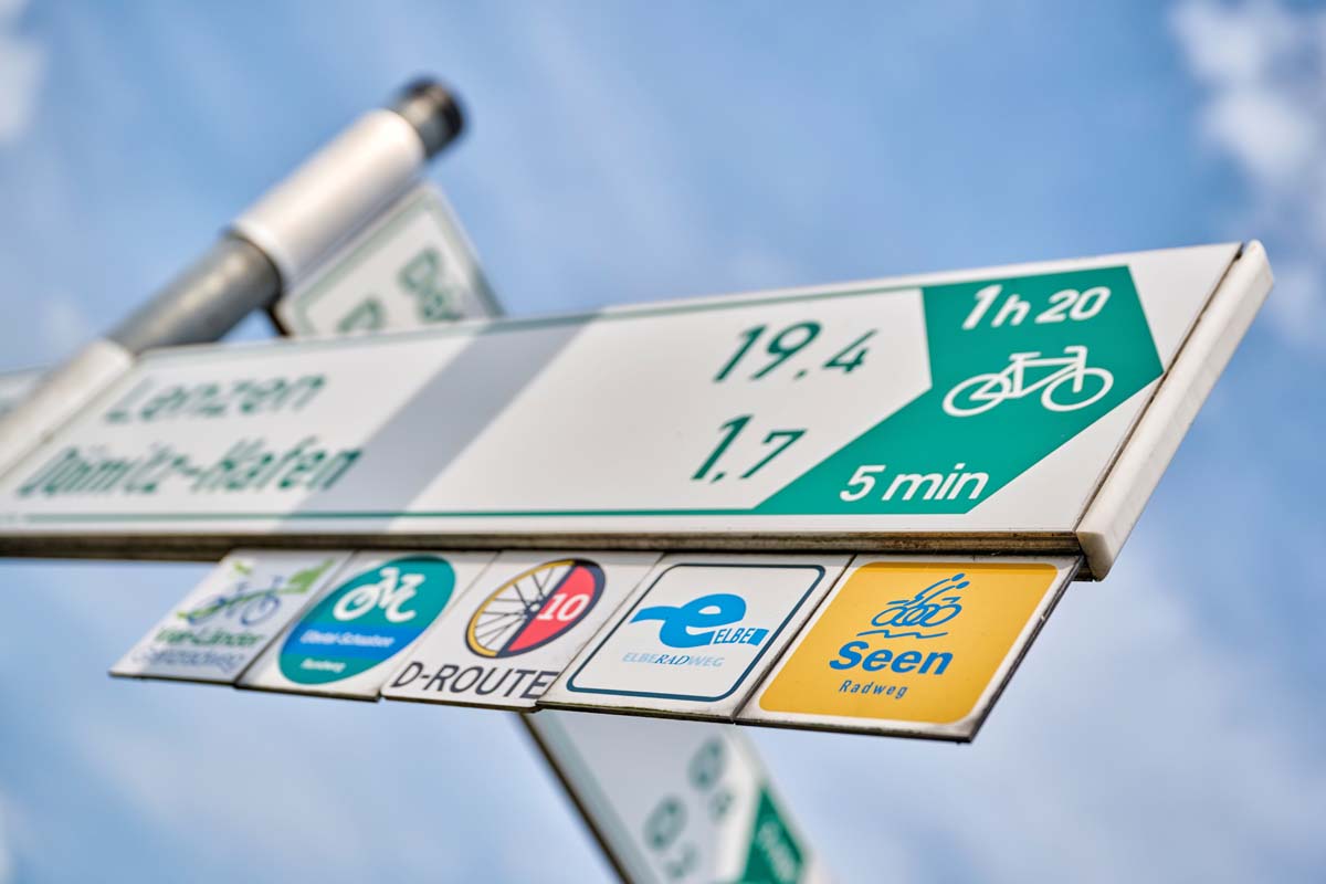 Radfahren an der Elbe, Radreiseziele Norddeutschland, Elberadweg, Kurs Elbe-Region, Bergedorf, Vier- und Marschlande