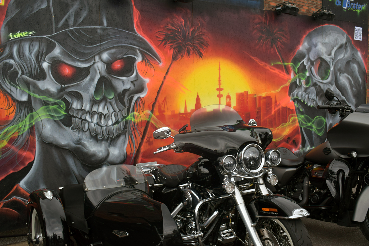 Hamburg Harley Days, Biker, Motorradfahrer, Custom Bike, Hamburg, Motoren, Chrom, Großmarkt, Event, Musik, Tattoo Area