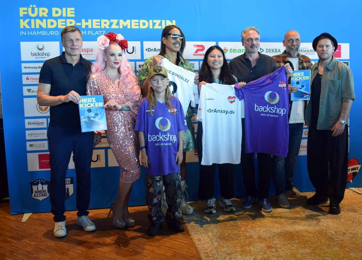 Jorge González, Johannes Oerding, Kicken mit Herz, Promi & Ärzte Spenden-Event, Kinderherzmedizin, UKE, Hamburg, Prominente